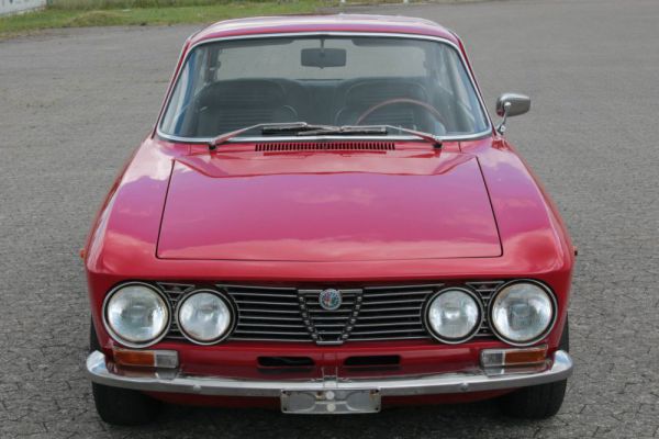 Alfa Romeo Giulia 1600 GT Junior 1976 14610