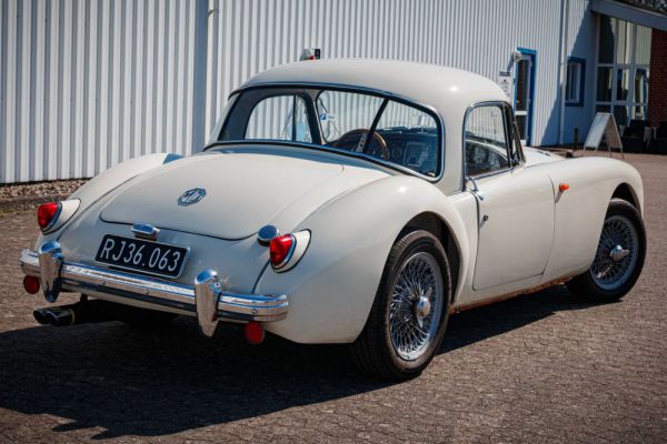 MG MGA 1500 1959 14745