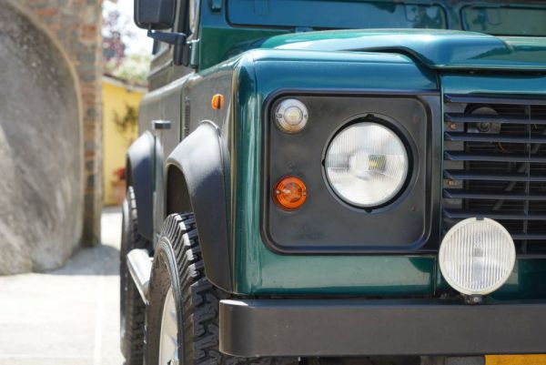 Land Rover Defender 90 1996 14546