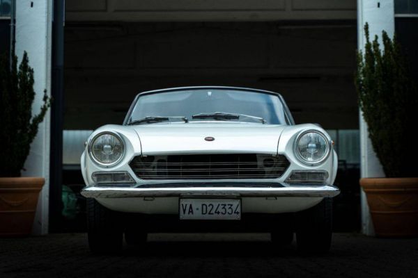 Fiat 124 Sport Spider 1967 75419