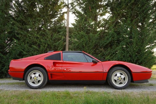 Ferrari 208 GTS Turbo 1989 108252