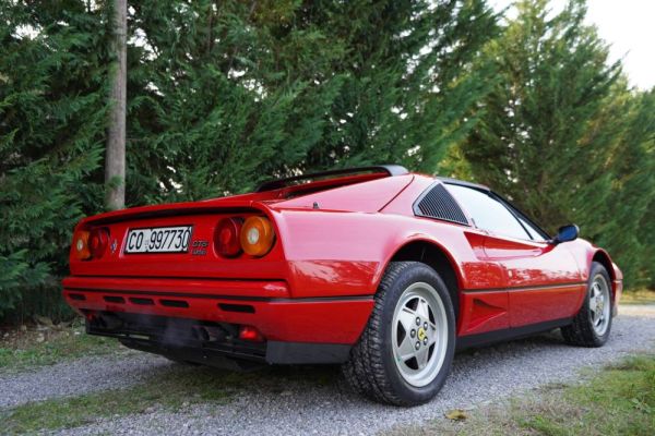 Ferrari 208 GTS Turbo 1989 108254