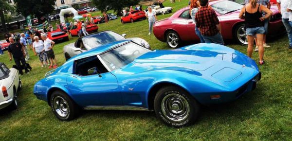 Chevrolet Corvette Stingray 1977 57877