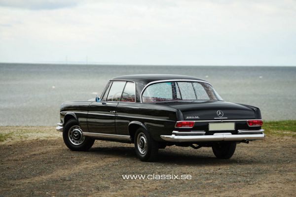 Mercedes-Benz 220 SE b 1964 13395