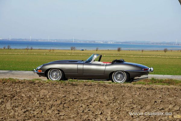 Jaguar E-Type 4.2 1966 105141