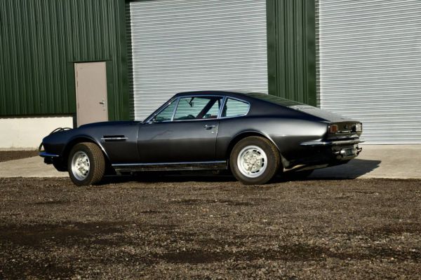 Aston Martin V8 1976 12941