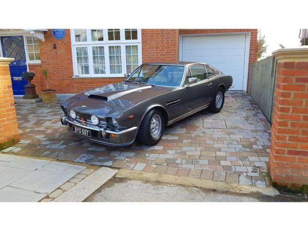 Aston Martin V8 1979 13001