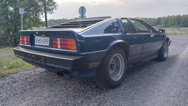 Lotus Esprit Turbo 1982