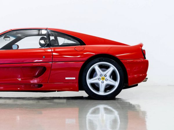 Ferrari F 355 GTS 1995 95732