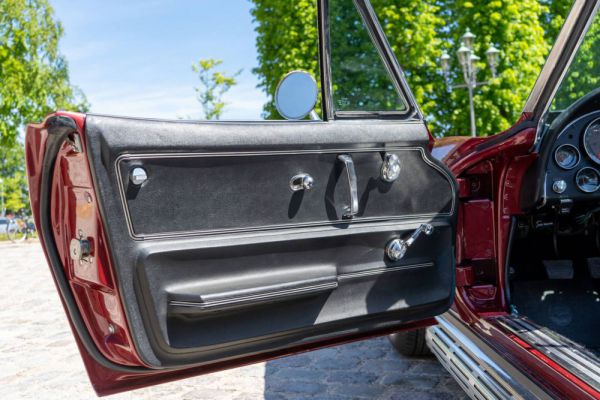 Chevrolet Corvette Sting Ray Convertible 1965 11220