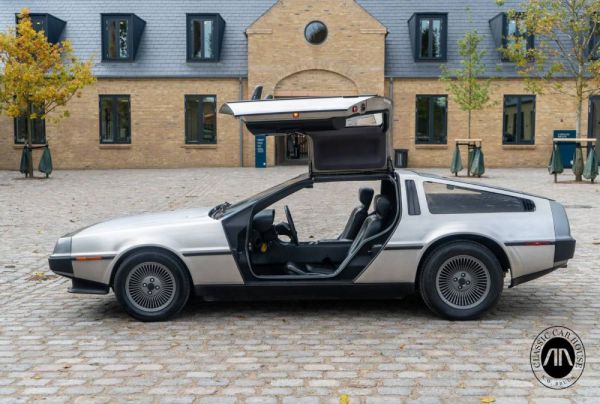 DeLorean DMC-12 1981 11235