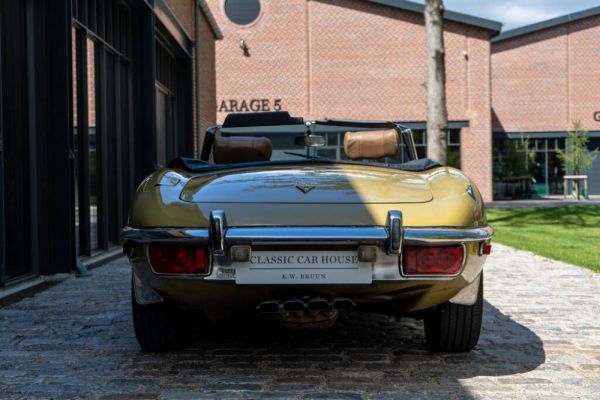 Jaguar E-Type V12 1973 11271