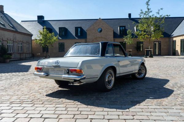 Mercedes-Benz 280 SL 1969 11327