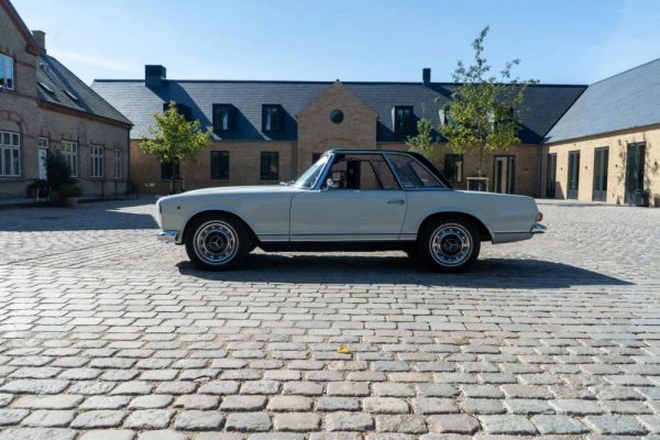 Mercedes-Benz 280 SL 1969 11328