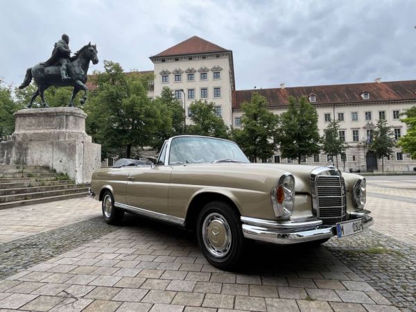 Mercedes-Benz 280 SE 1969 9542