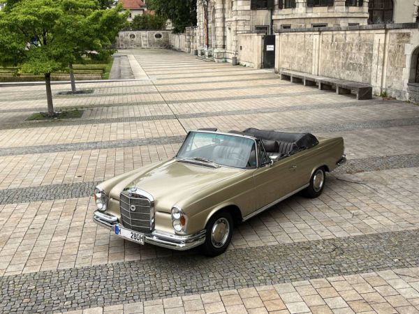 Mercedes-Benz 280 SE 1969 9543