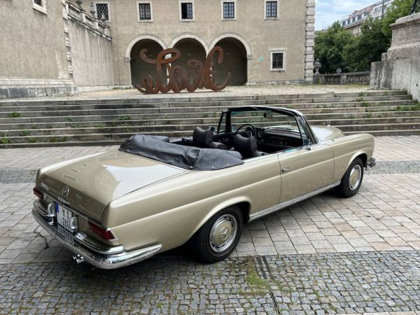 Mercedes-Benz 280 SE 1969 9548