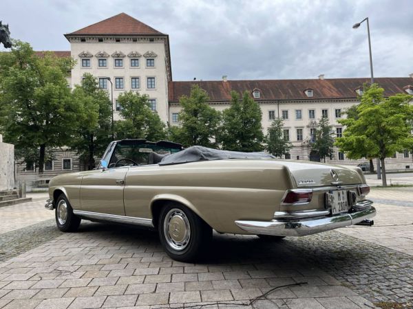 Mercedes-Benz 280 SE 1969 9549