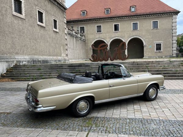 Mercedes-Benz 280 SE 1969 9553