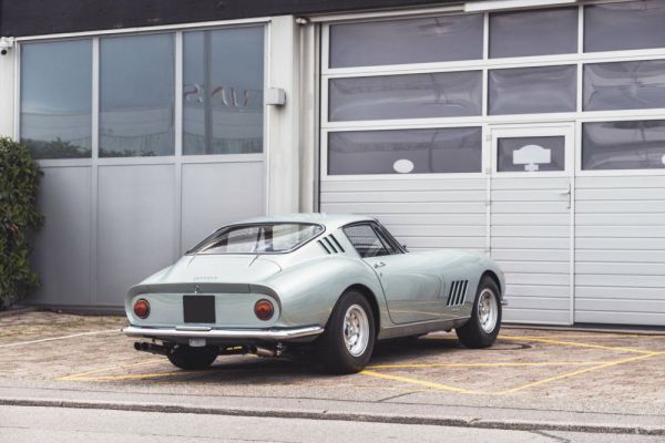 Ferrari 275 GTB 1966 9261