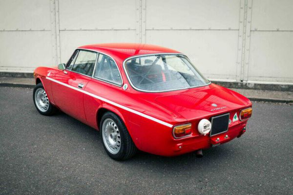 Alfa Romeo Giulia GT 1300 Junior 1975 7886