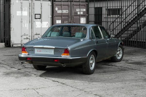 Daimler Double Six 1991 7937