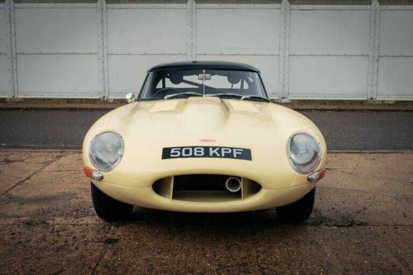 Jaguar E-Type 3.8 1963 8030