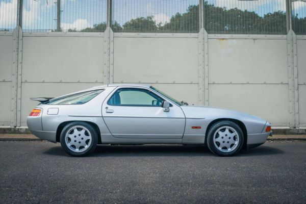 Porsche 928 S4 1988