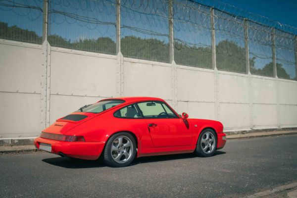 Porsche 911 Carrera 2 1990 98635