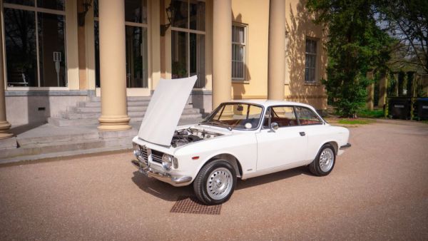 Alfa Romeo Giulia 1600 Sprint GT Veloce 1967 59616