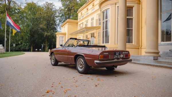 Alfa Romeo Spider Veloce 2000 1980 101820