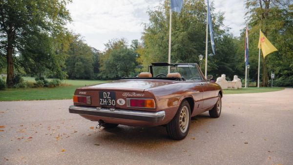 Alfa Romeo Spider Veloce 2000 1980 101827