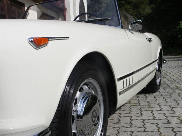 Alfa Romeo 2000 Spider 1959 6816