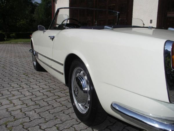 Alfa Romeo 2000 Spider 1959 6817