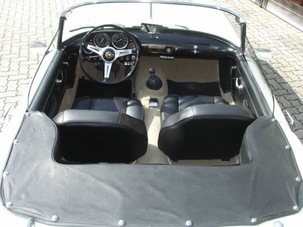 Alfa Romeo 2000 Spider 1959 6823