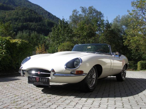 Jaguar E-Type 4.2 1966 6854