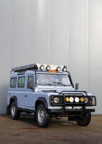 Land Rover Defender 110 1992 6429