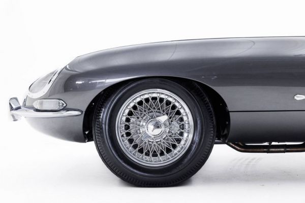 Jaguar E-Type 3.8 1961 82296