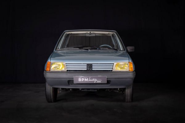 Peugeot 205 1984 62541