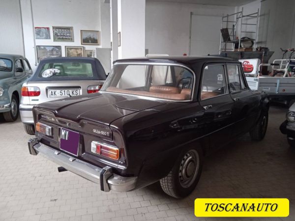 Alfa Romeo Giulia 1300 1970 4013