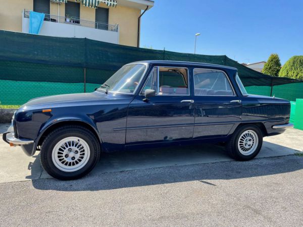 Alfa Romeo Giulia Nuova Super 1300 1975