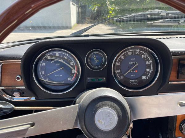 Alfa Romeo Giulia Nuova Super 1300 1975 103653