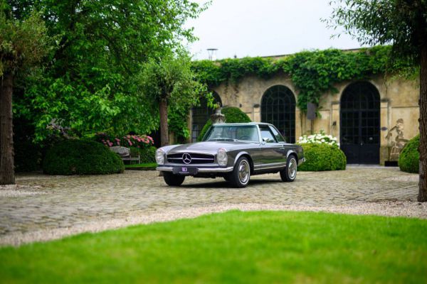 Mercedes-Benz 280 SL 1968 3774