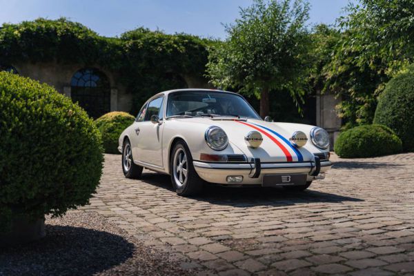 Porsche 911 2.0 1965 3854