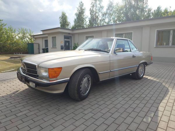 Mercedes-Benz 560 SL 1988