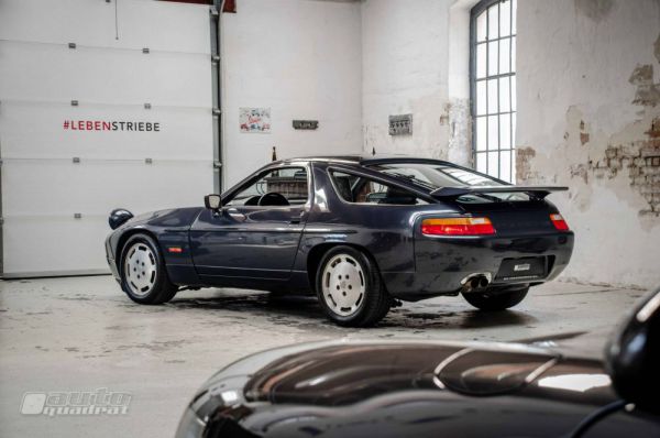 Porsche 928 S4 1988