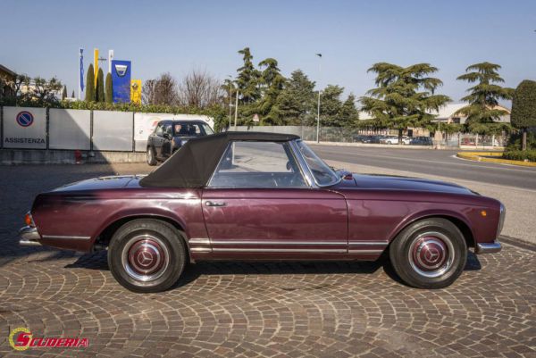 Mercedes-Benz 230 SL 1967 48388