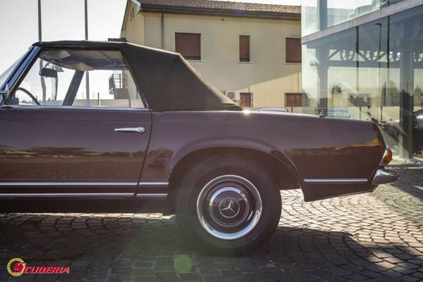 Mercedes-Benz 230 SL 1967 48394