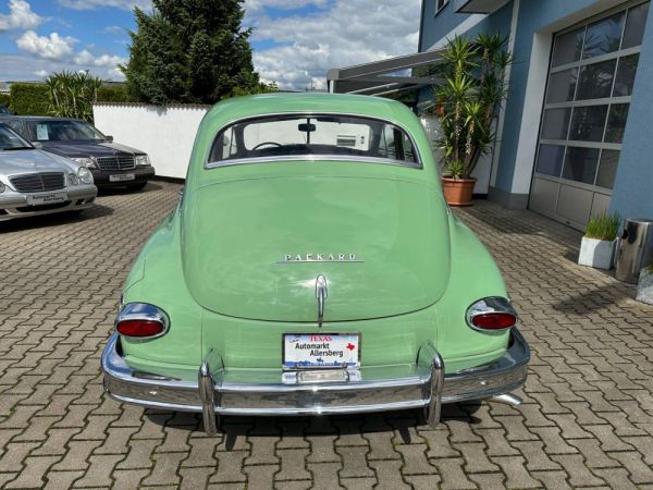 Packard Deluxe Eight Club Sedan 1950 62332