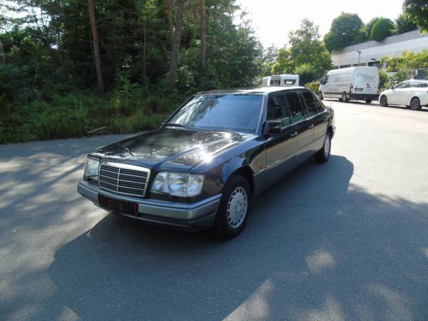 Mercedes-Benz 260 E Lunga 1991 2450